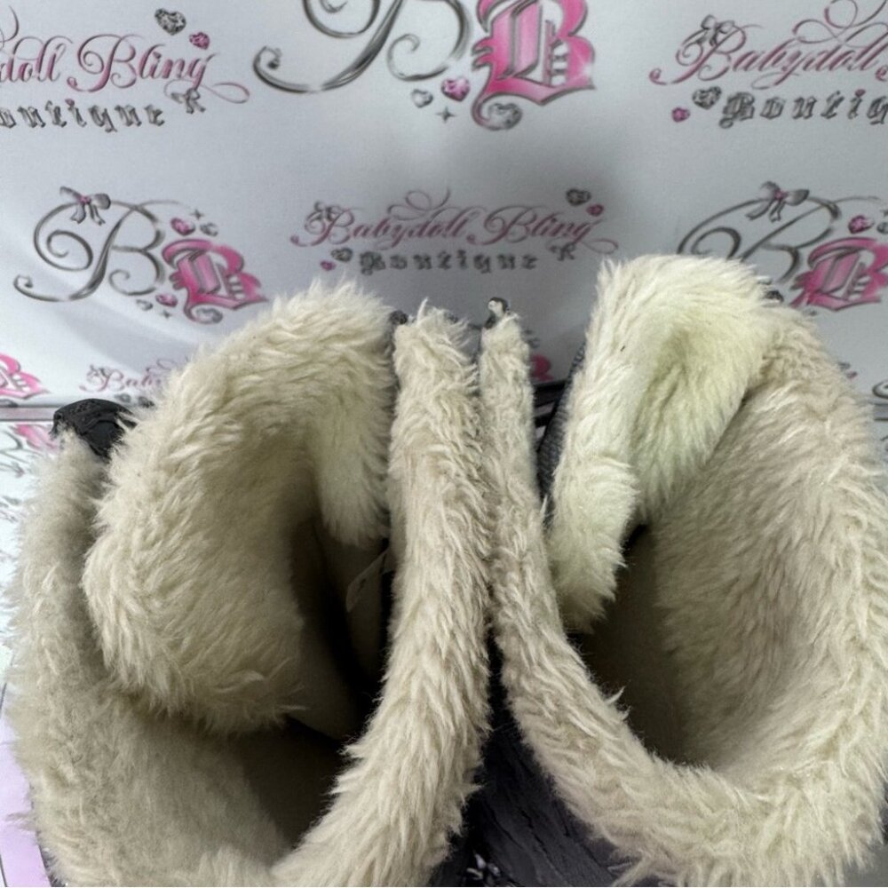 Helly Hansen Womens Gray Waterproof Snow Boots Size 6 1/2 distressed grey winter - Picture 10 of 16